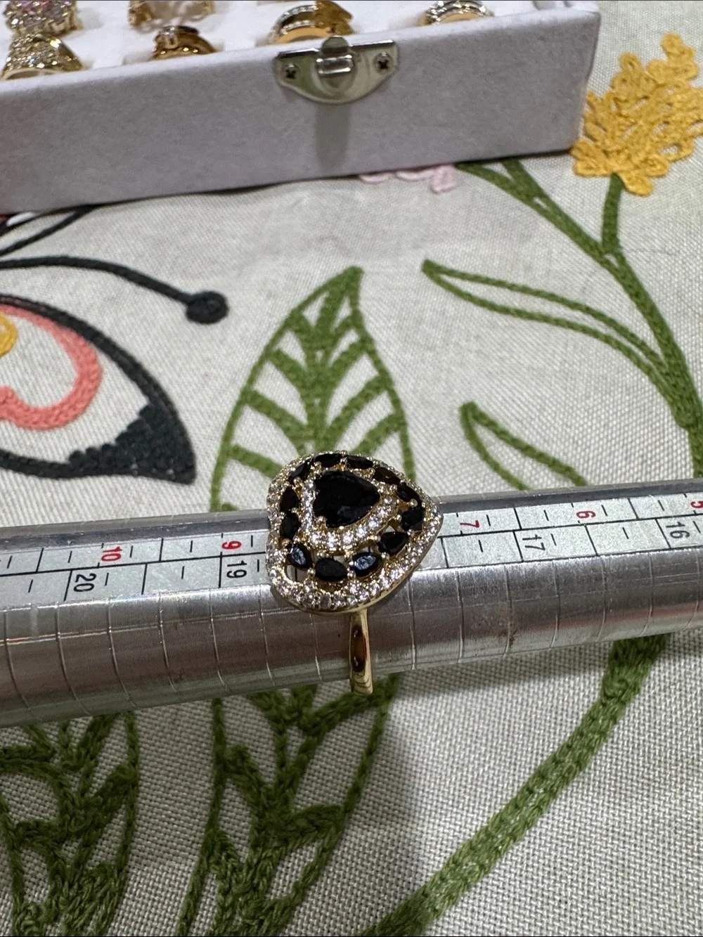 Elegant Black Stone Halo Ring - Women Jewelry 14k plated